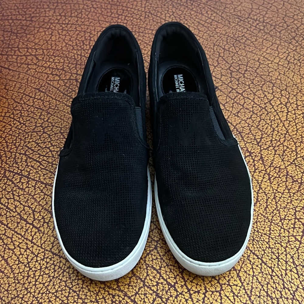 Michael Kors black shoes size 8.5
